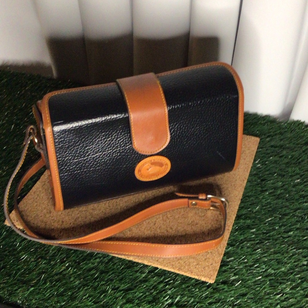 Dooney&Burke lot707 vintage Essex